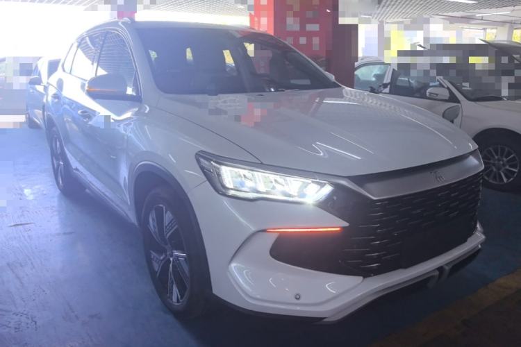 Used BYD Song Pro New Energy 2023 Champion Edition DM-i 110KM Excellence Model Front Right 45 Deg