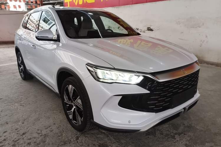 Used BYD Song Pro New Energy 2023 Champion Edition DM-i 110KM Excellence Model Front Right 45 Deg