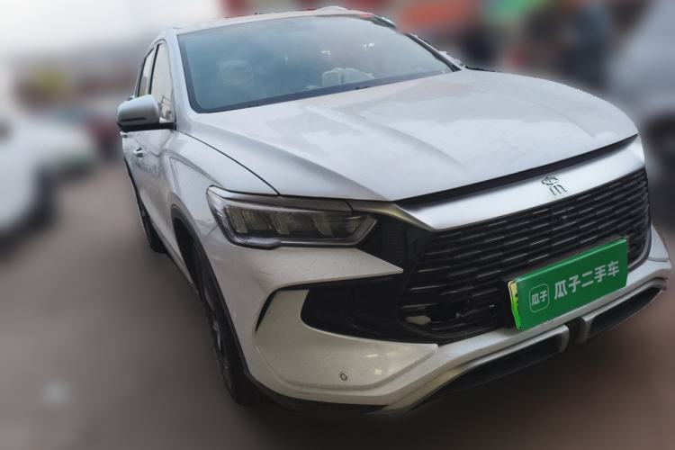 Used BYD Song Pro New Energy 2023 Champion Edition DM-i 71KM Leading Model Front Right 45 Deg