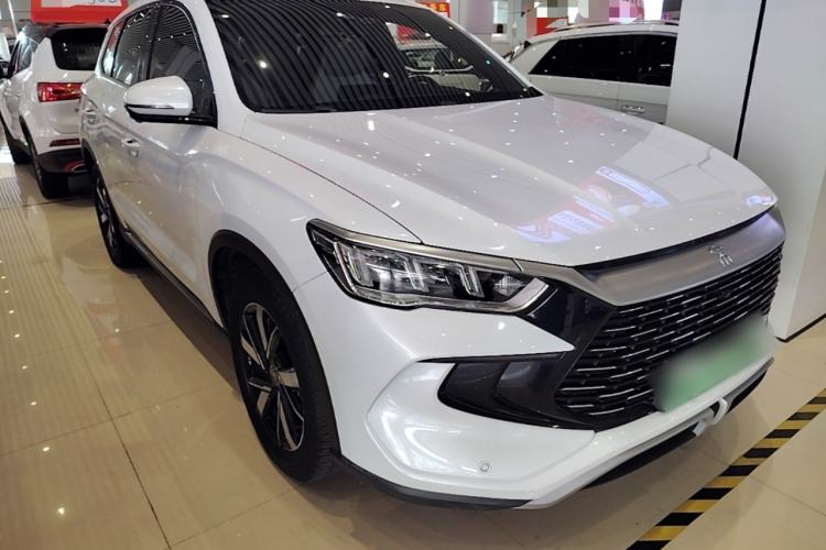 Used BYD Song Pro New Energy 2023 Champion Edition DM-i 110KM Beyond Model Front Right 45 Deg