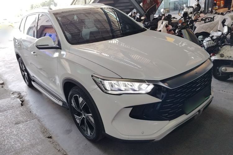 Used BYD Song Pro New Energy 2023 Champion Edition DM-i 110KM Excellence Model Front Right 45 Deg