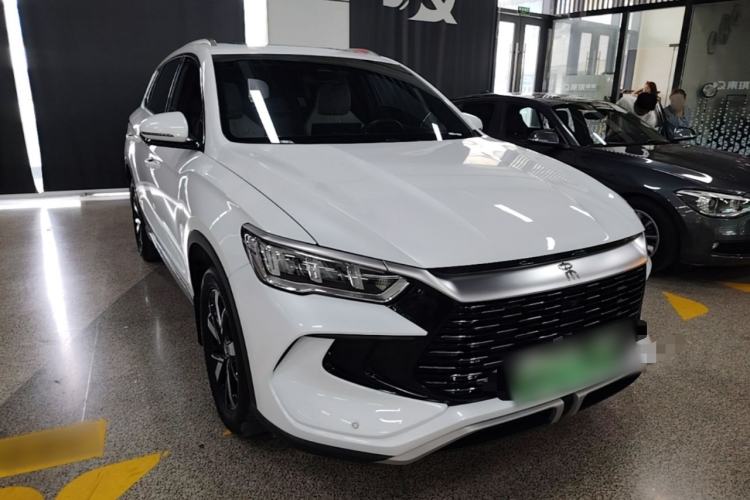 Used BYD Song Pro New Energy 2023 Champion Edition DM-i 71KM Beyond Model Front Right 45 Deg
