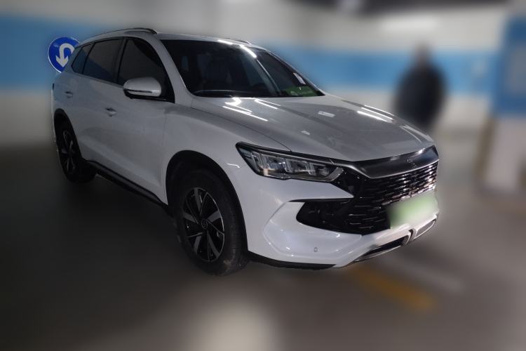 Used BYD Song Pro New Energy 2023 Champion Edition DM-i 71KM Leading Model Front Right 45 Deg