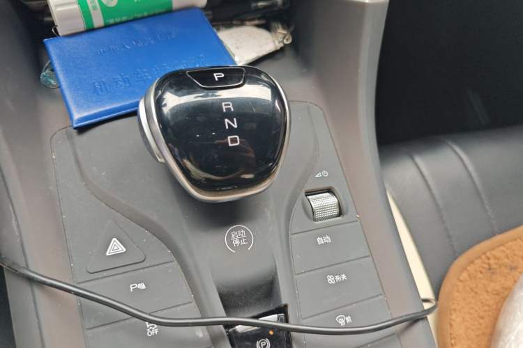 Used BYD Song Pro New Energy 2023 Champion Edition DM-i 110KM Excellence Model Gear Lever