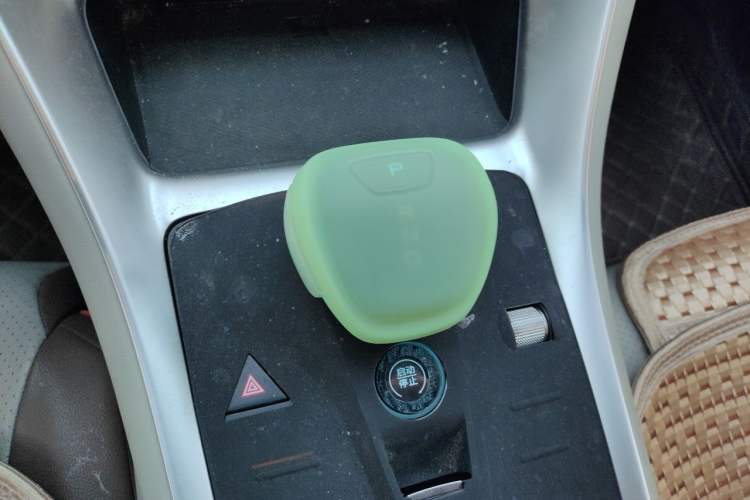 Used BYD Song Pro New Energy 2023 Champion Edition DM-i 110KM Beyond Model Gear Lever