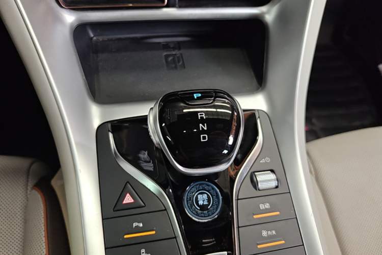 Used BYD Song Pro New Energy 2023 Champion Edition DM-i 110KM Excellence Model Gear Lever