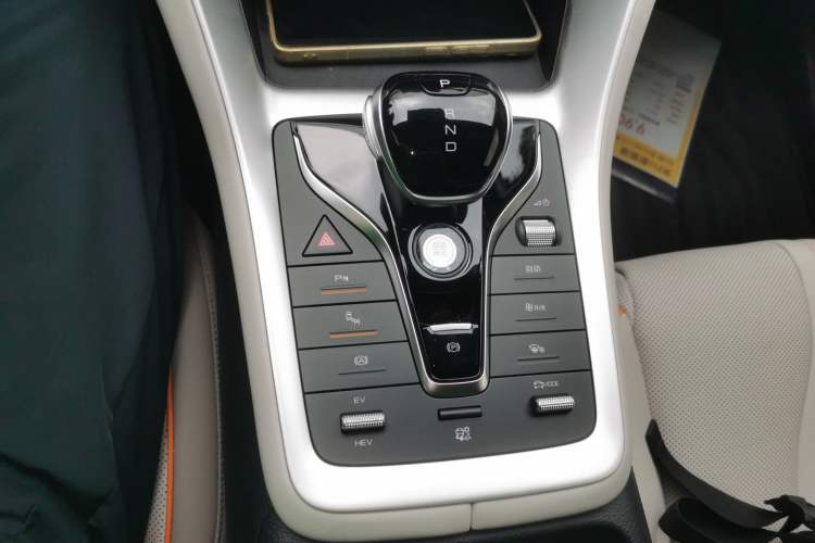 Used BYD Song Pro New Energy 2023 Champion Edition DM-i 110KM Excellence Model Gear Lever