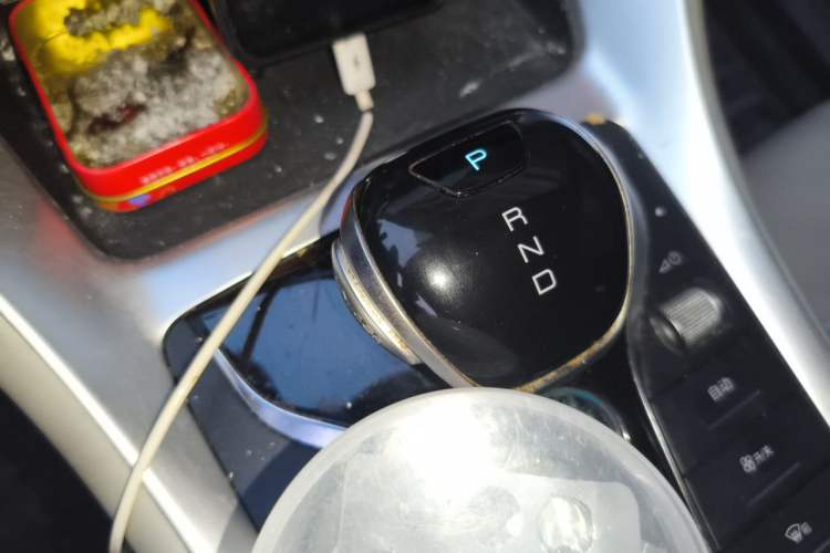 Used BYD Song Pro New Energy 2023 Champion Edition DM-i 71KM Leading Model Gear Lever