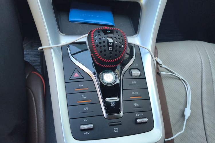 Used BYD Song Pro New Energy 2023 Champion Edition DM-i 110KM Excellence Model Gear Lever