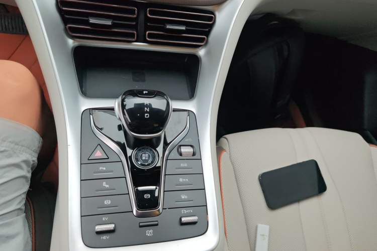 Used BYD Song Pro New Energy 2023 Champion Edition DM-i 110KM Beyond Model Gear Lever