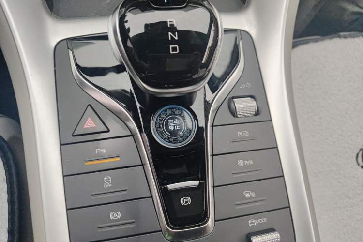 Used BYD Song Pro New Energy 2023 Champion Edition DM-i 110KM Beyond Model Gear Lever
