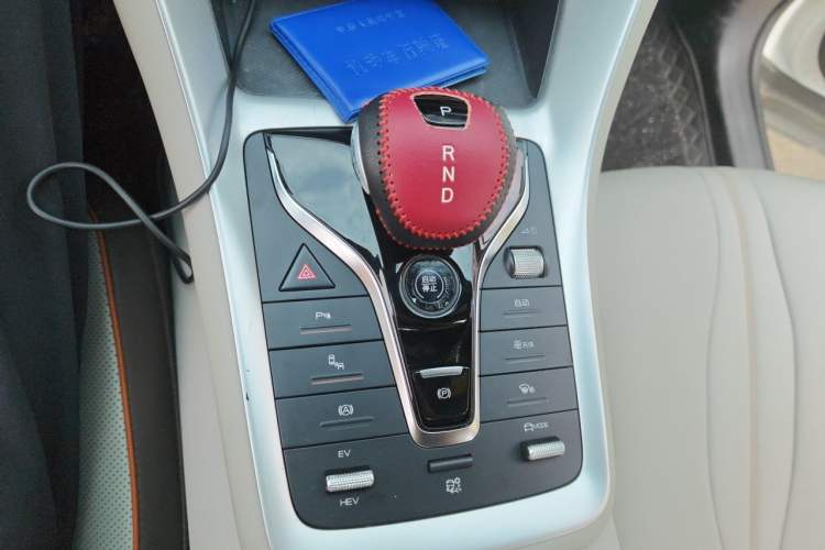 Used BYD Song Pro New Energy 2023 Champion Edition DM-i 110KM Excellence Model Gear Lever