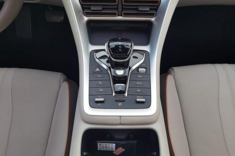 Used BYD Song Pro New Energy 2023 Champion Edition DM-i 110KM Excellence Model Gear Lever