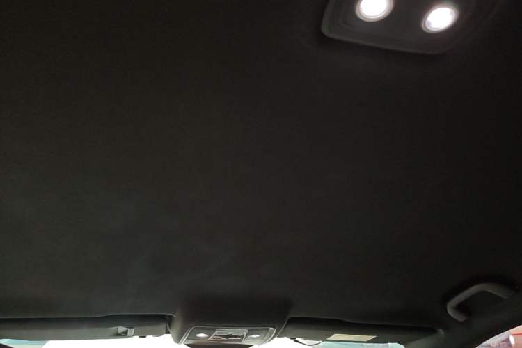 Used BYD Song Pro New Energy 2023 Champion Edition DM-i 71KM Navigation Model Headliner