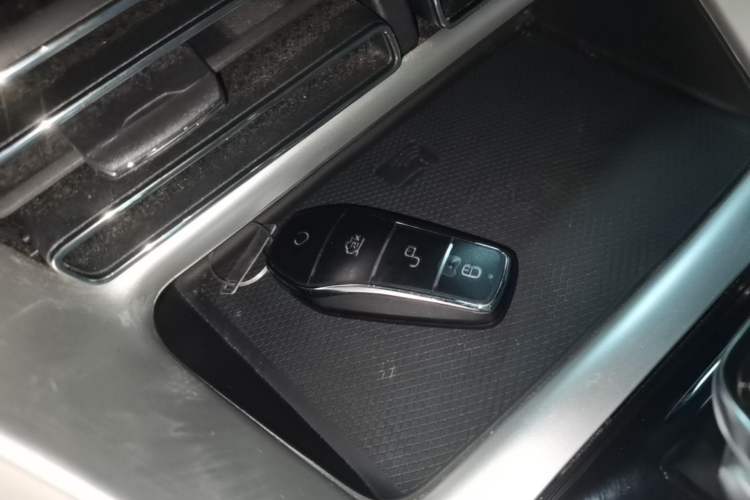 Used BYD Song Pro New Energy 2023 Champion Edition DM-i 71KM Leading Model Interior 1