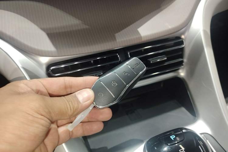 Used BYD Song Pro New Energy 2023 Champion Edition DM-i 110KM Excellence Model Interior 1