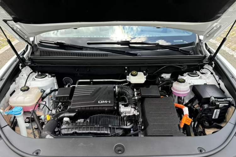 Used BYD Song Pro New Energy 2023 Champion Edition DM-i 110KM Excellence Model Interior 10