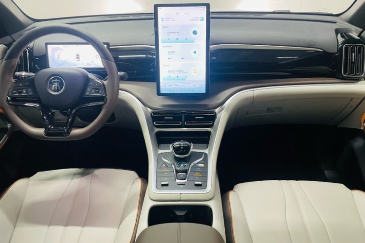 Used BYD Song Pro New Energy 2023 Champion Edition DM-i 110KM Beyond Model Interior 2