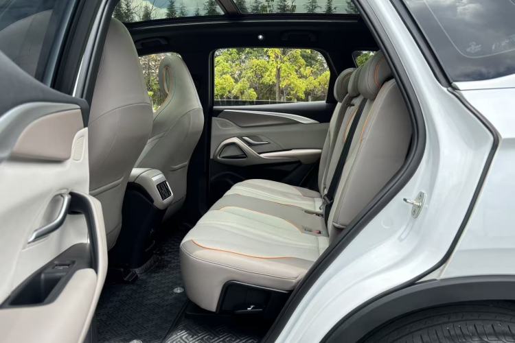 Used BYD Song Pro New Energy 2023 Champion Edition DM-i 110KM Excellence Model Interior 4