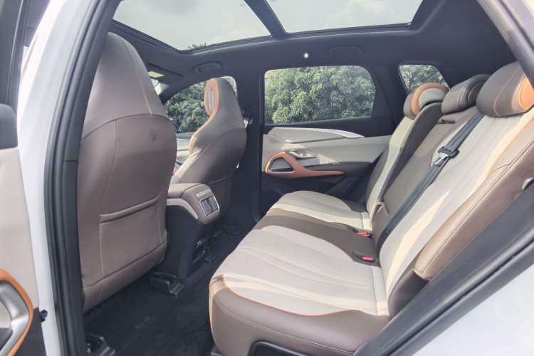 Used BYD Song Pro New Energy 2023 Champion Edition DM-i 110KM Excellence Model Interior 4