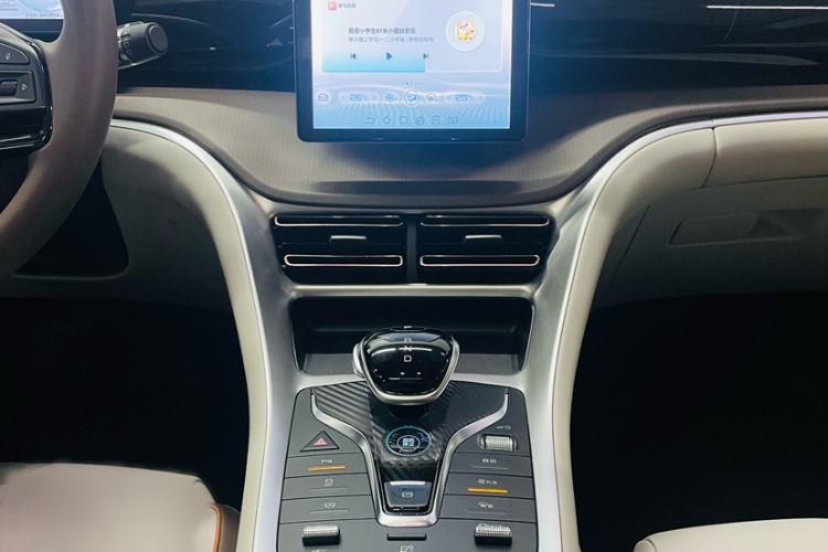 Used BYD Song Pro New Energy 2023 Champion Edition DM-i 110KM Beyond Model Interior 4