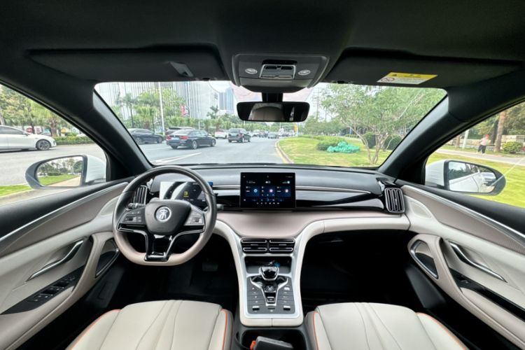 Used BYD Song Pro New Energy 2023 Champion Edition DM-i 71KM Navigation Model Interior 5