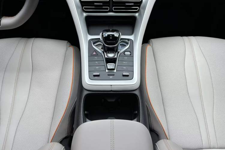 Used BYD Song Pro New Energy 2023 Champion Edition DM-i 110KM Excellence Model Interior 6