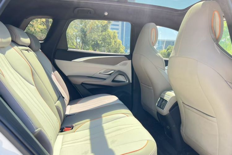 Used BYD Song Pro New Energy 2023 Champion Edition DM-i 110KM Excellence Model Interior 9