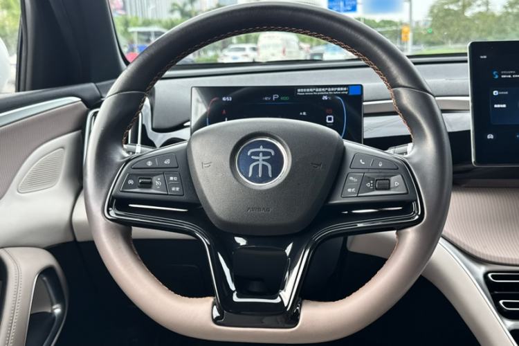 Used BYD Song Pro New Energy 2023 Champion Edition DM-i 71KM Navigation Model Interior 9