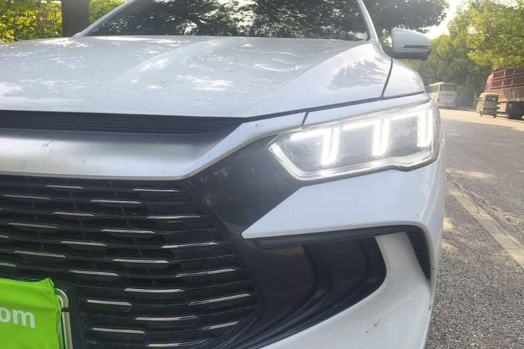 Used BYD Song Pro New Energy 2023 Champion Edition DM-i 110KM Beyond Model Left Front Headlight
