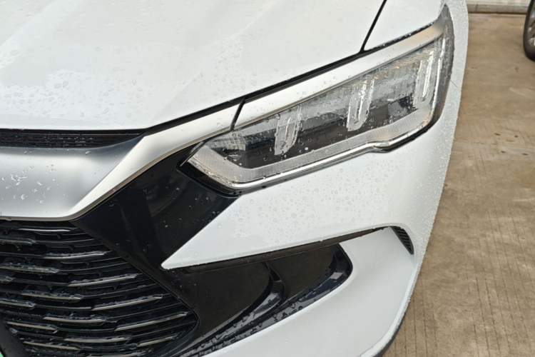 Used BYD Song Pro New Energy 2023 Champion Edition DM-i 71KM Navigation Model Left Front Headlight