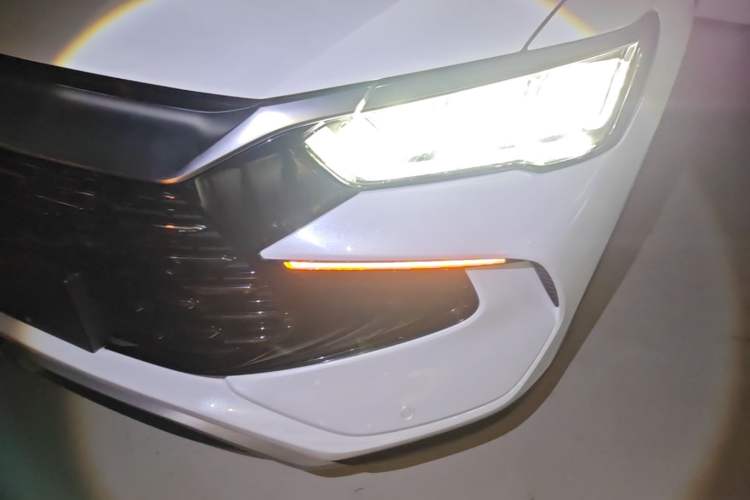 Used BYD Song Pro New Energy 2023 Champion Edition DM-i 110KM Excellence Model Left Front Headlight
