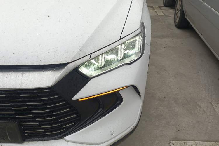 Used BYD Song Pro New Energy 2023 Champion Edition DM-i 71KM Beyond Model Left Front Headlight