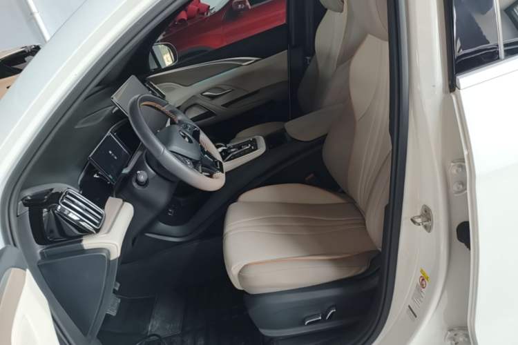Used BYD Song Pro New Energy 2023 Champion Edition DM-i 110KM Excellence Model Left Front Seat