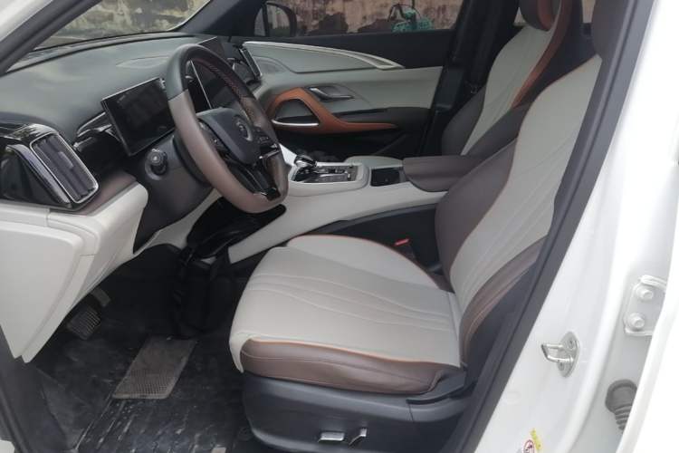Used BYD Song Pro New Energy 2023 Champion Edition DM-i 71KM Leading Model Left Front Seat