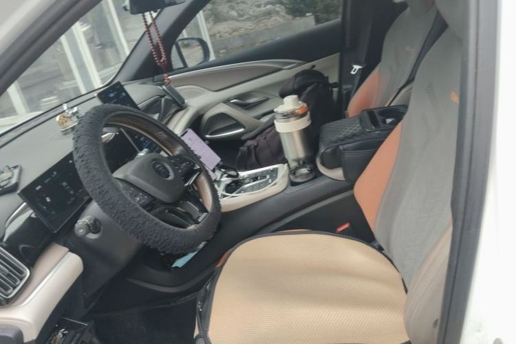 Used BYD Song Pro New Energy 2023 Champion Edition DM-i 71KM Navigation Model Left Front Seat