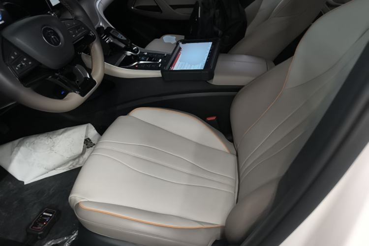 Used BYD Song Pro New Energy 2023 Champion Edition DM-i 71KM Leading Model Left Front Seat