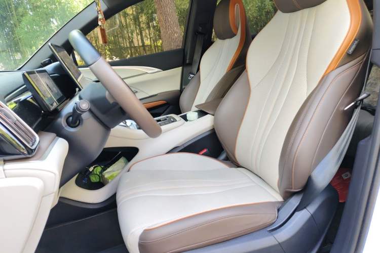 Used BYD Song Pro New Energy 2023 Champion Edition DM-i 110KM Excellence Model Left Front Seat