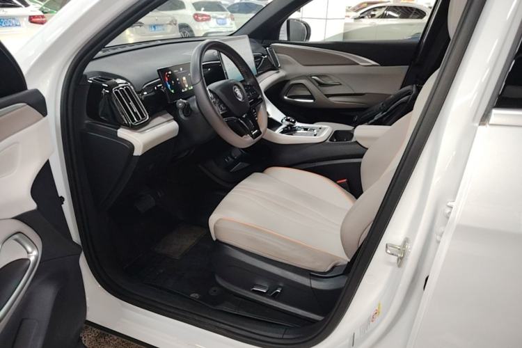 Used BYD Song Pro New Energy 2023 Champion Edition DM-i 71KM Beyond Model Left Front Seat