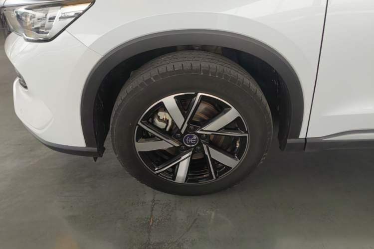 Used BYD Song Pro New Energy 2023 Champion Edition DM-i 71KM Navigation Model Left Front Wheel Hub