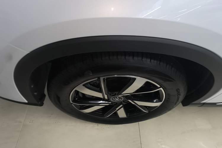 Used BYD Song Pro New Energy 2023 Champion Edition DM-i 71KM Leading Model Left Front Wheel Hub