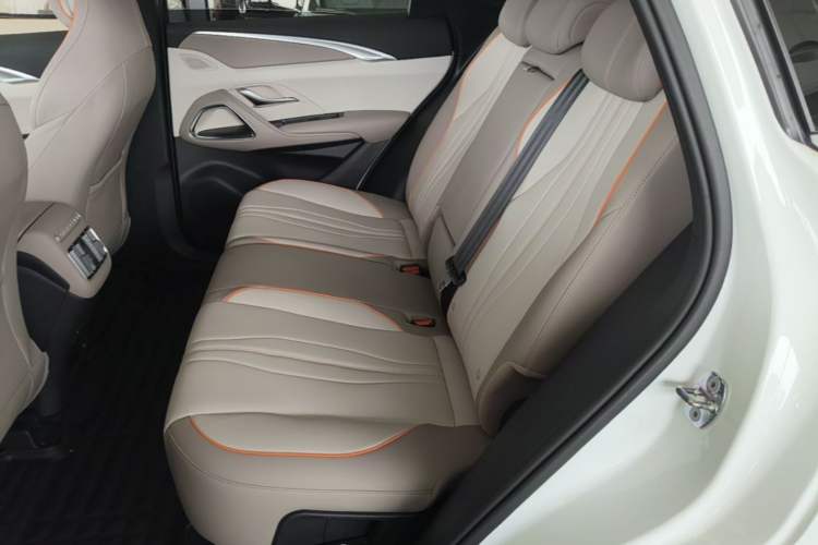 Used BYD Song Pro New Energy 2023 Champion Edition DM-i 71KM Navigation Model Left Rear Seat