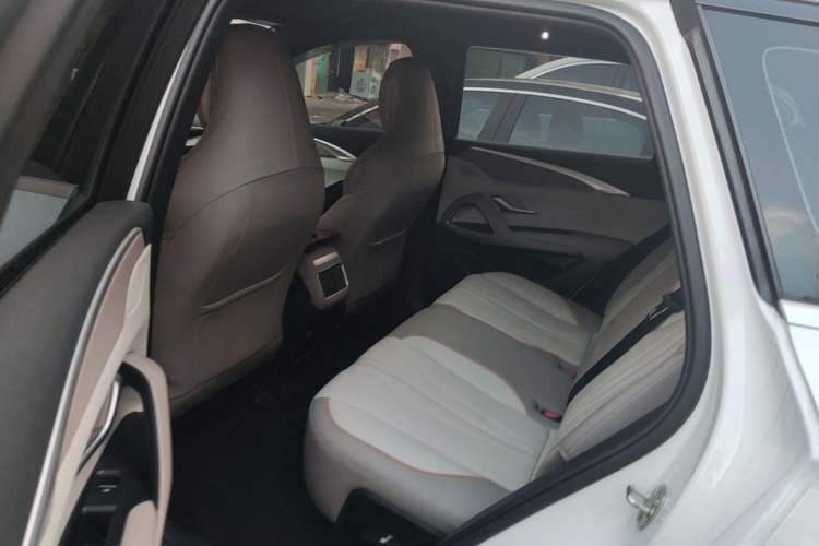 Used BYD Song Pro New Energy 2023 Champion Edition DM-i 71KM Leading Model Left Rear Seat