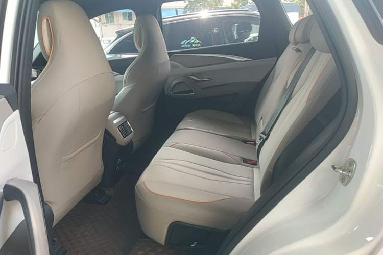 Used BYD Song Pro New Energy 2023 Champion Edition DM-i 110KM Excellence Model Left Rear Seat