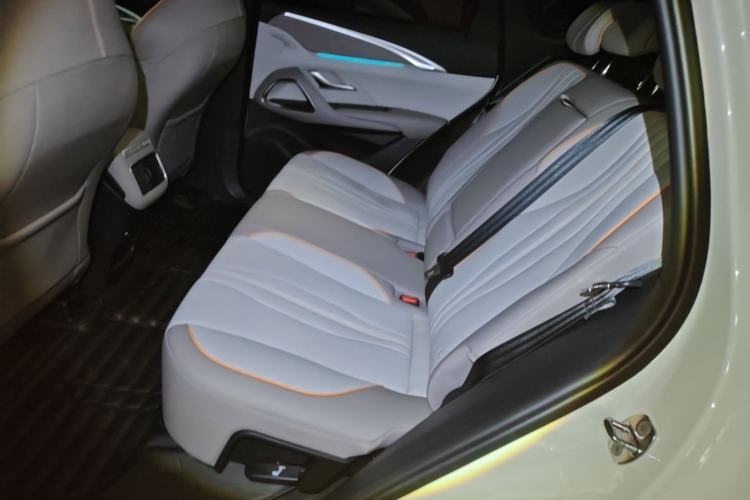 Used BYD Song Pro New Energy 2023 Champion Edition DM-i 110KM Excellence Model Left Rear Seat