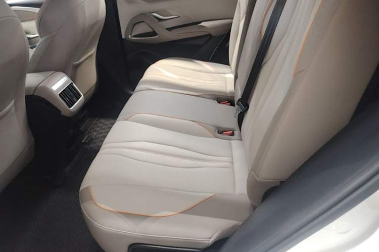 Used BYD Song Pro New Energy 2023 Champion Edition DM-i 110KM Excellence Model Left Rear Seat