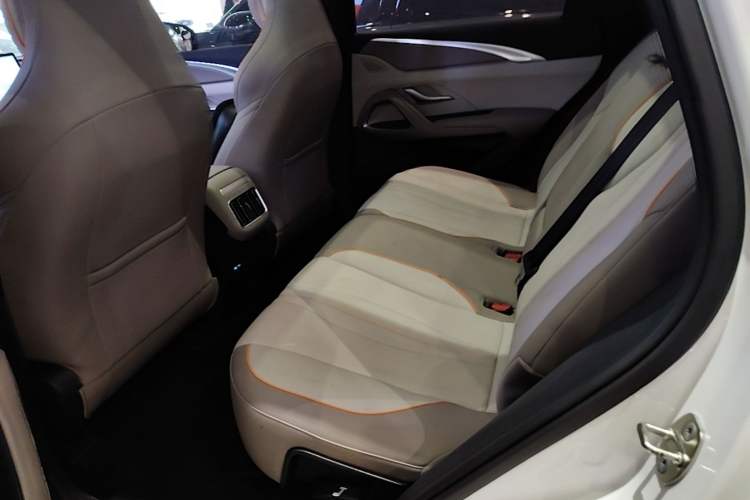 Used BYD Song Pro New Energy 2023 Champion Edition DM-i 110KM Beyond Model Left Rear Seat