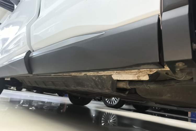 Used BYD Song Pro New Energy 2023 Champion Edition DM-i 71KM Leading Model Left Side Sill