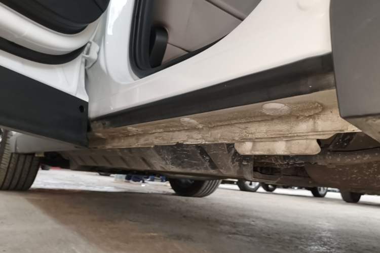 Used BYD Song Pro New Energy 2023 Champion Edition DM-i 110KM Excellence Model Left Side Sill