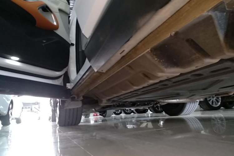 Used BYD Song Pro New Energy 2023 Champion Edition DM-i 110KM Excellence Model Left Side Sill